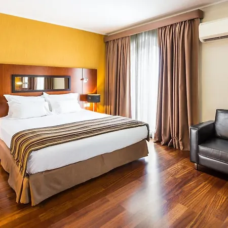 Aparthotel Legendary