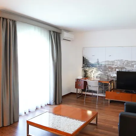 Legendary Aparthotel 4*