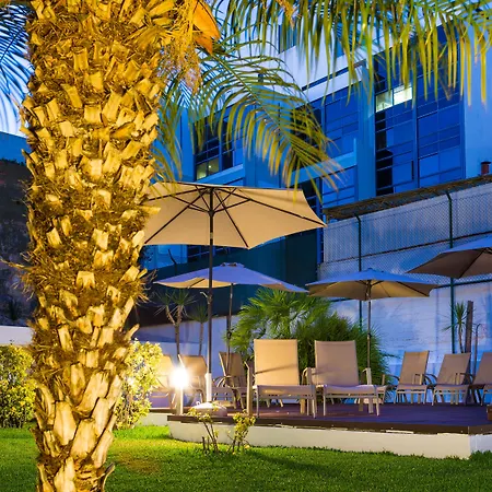 Apart-hotel Legendary 4*