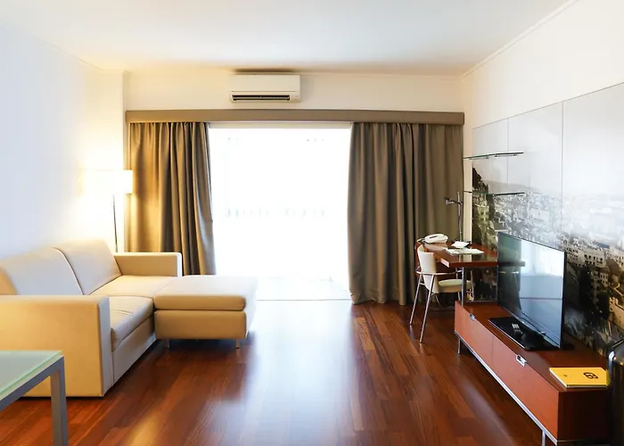 Aparthotel Legendary