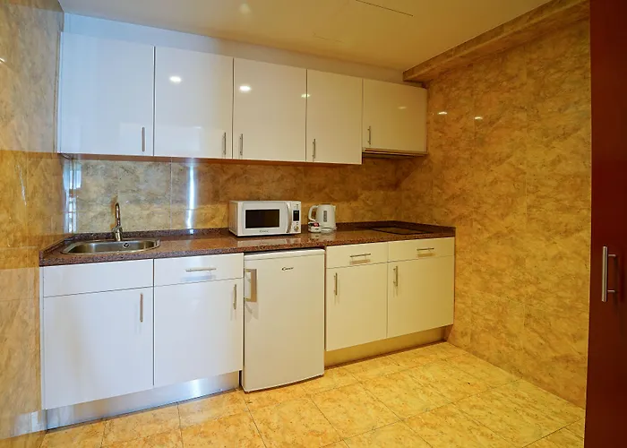 Legendary Aparthotel 4*